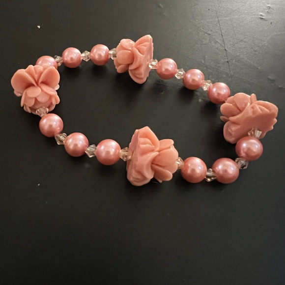 Vintage Jewelry - Vintage Pink Floral Beaded Bracelet